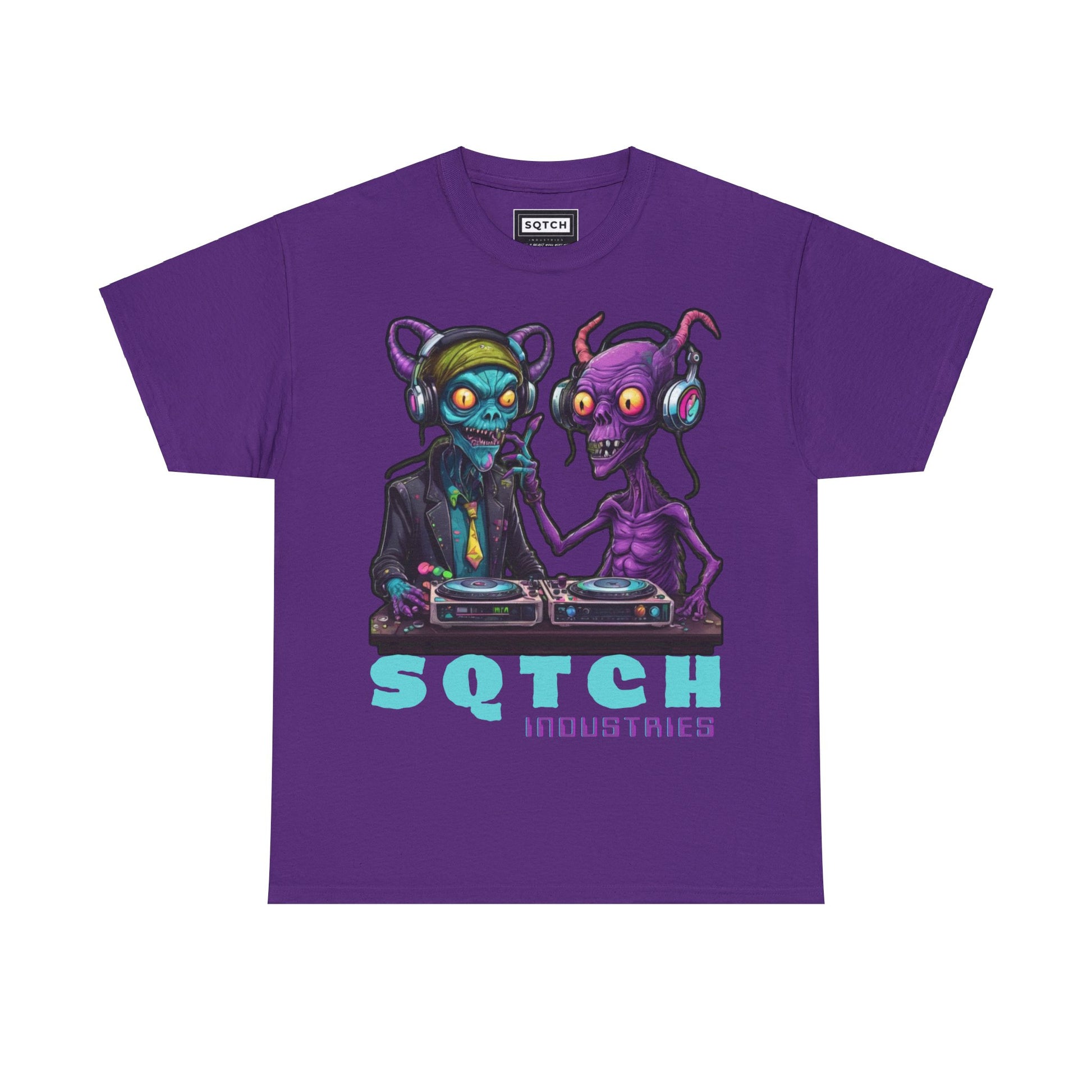 Purple alien cartoon graphic tee 